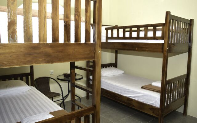 La Cecile Hotel and Cafe Komodo