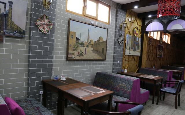 Gallery Hotel — Hostel