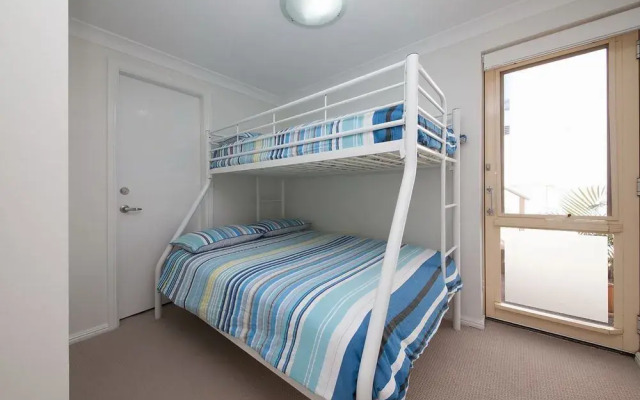 Dolphin Watch, 2/74 Magnus Street