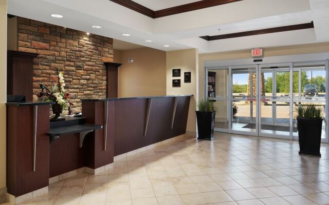 Ramada Lac La Biche