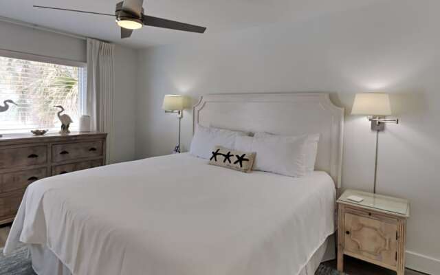 Driftwood Towers #1F - Palm View