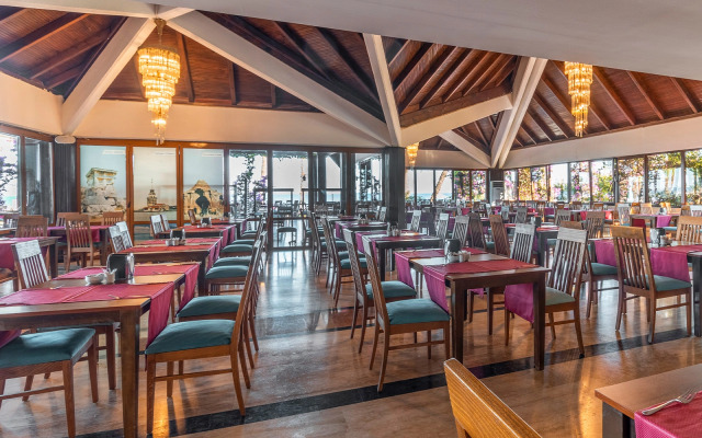 Emelda Sun Club Hotel