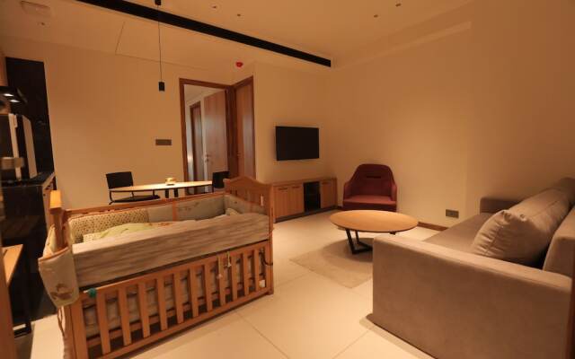 Regenta - The World Surat