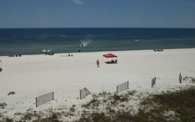 Broadmoor 1002 by RedAwning