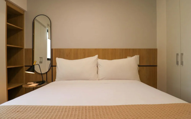 w Phenomenal 2BR With Balcony in San Isidro