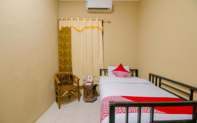 OYO 867 Bettah Coba Homestay