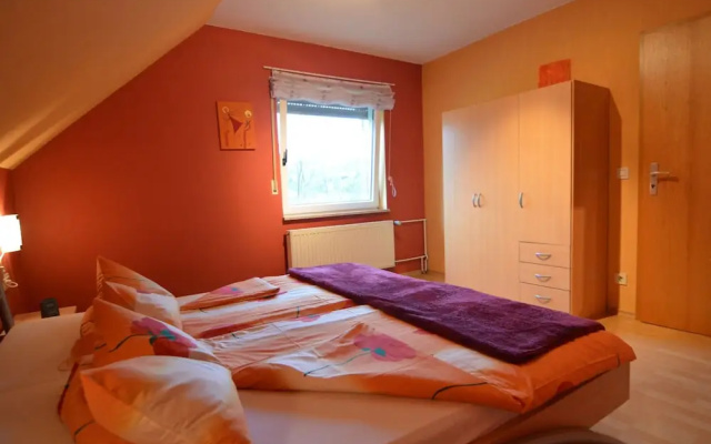 Cozy Apartment in Neumagen-Dhron near Lake Mosel with Garden