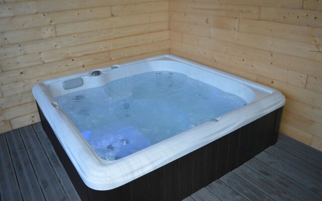 Chalet bois tout confort avec Spa