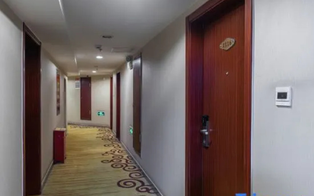 Overseas Chinese Hotel (International Bazaar)