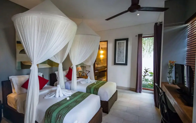 Luxury 6 Bedroom Villa With Private Pool, Bali Villa 2040