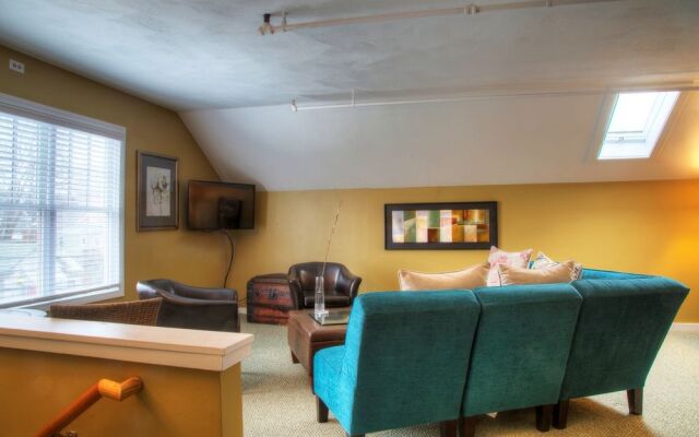 Bouchard Inn & Restaurant