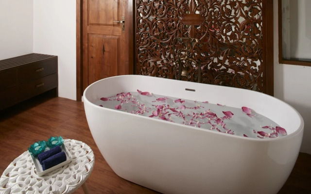 Flow by The Amber Collection - Luxury River Cruises in Sri Lanka