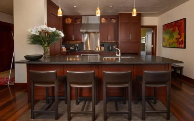 Platinum Vail Solaris 3 Bedroom Vacation Rental Set at the Base of the Mountain Just Steps From the Gondola