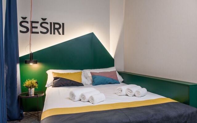 Swanky Mint hostel