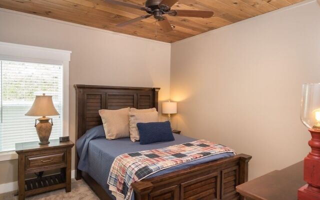 Just Perfect 3 Bedroom Home by Redawning