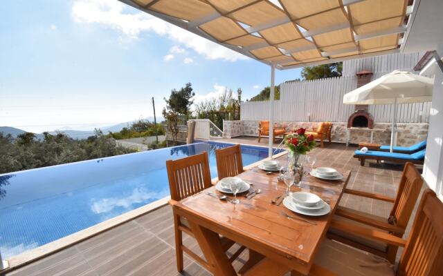KAL1590 Villa Zeytin Islamlar 2 Bedrooms