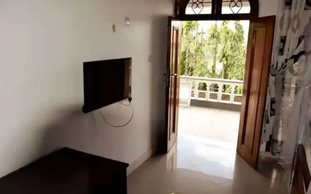 Cassa Palace 18 Grand Rooms with AC