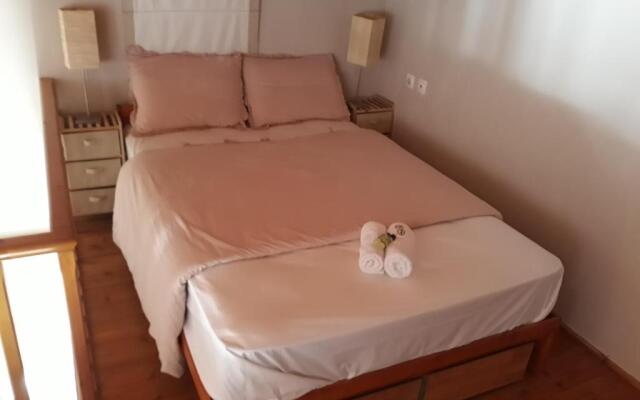 La petit Chariklia's House