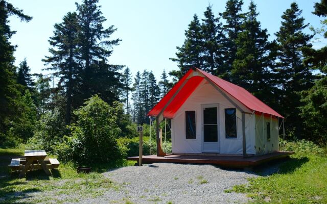 Maisonnettes Camping de la Baie de Perce