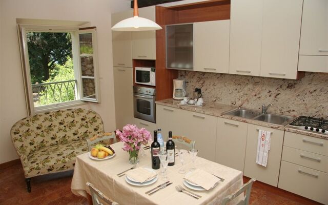 Villa Crella Apartments