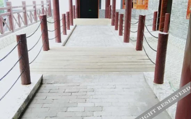Zuiyang Tianjie Hotel