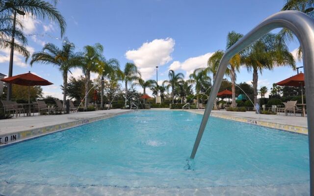 RVH 145 Centre Court Paradise