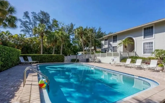 Luxury Beachfront Retreat