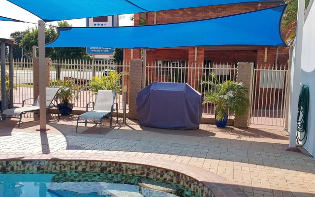 Cascade Motel In Townsville