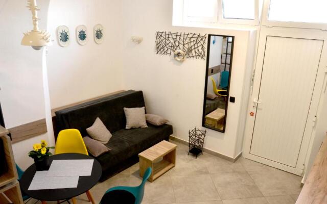 Studio apartment Surf by the sea
