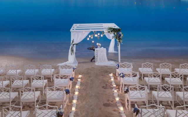 Out Of The Blue All Inclusive Resort & Spa
