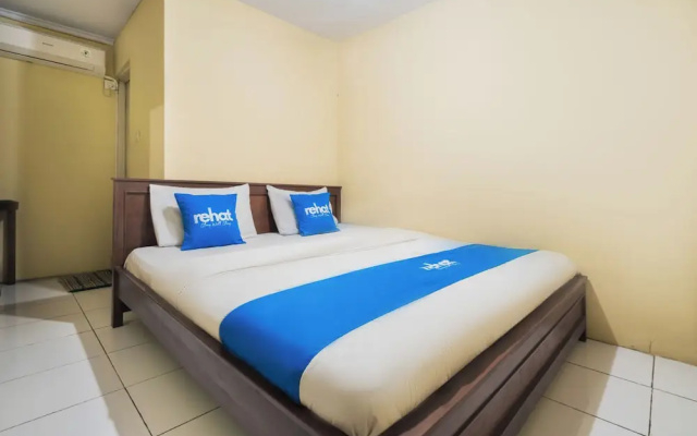 Rehat at Assalam Guest House Syariah – Guest Rooms – Padalarang