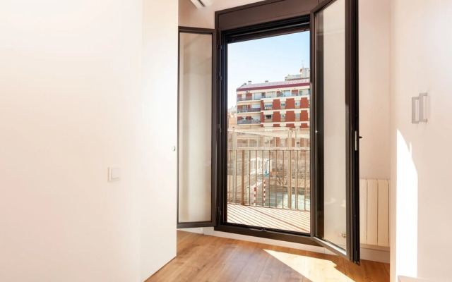 Akira Flats Urgell Apartment
