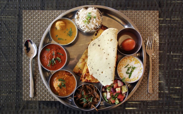 OYO 19463 Sapphire Palace