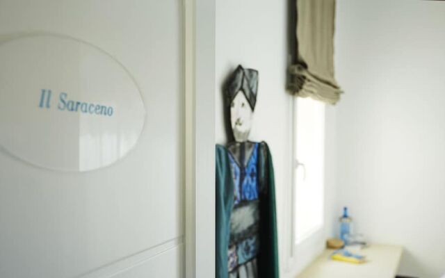 Acantha Boutique Hotel