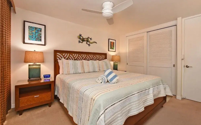 Kaleialoha #214 1 Bedroom 1 Bathroom Condo by Redawning