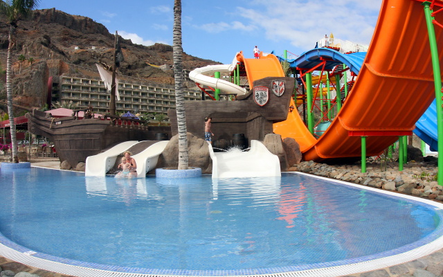 LIVVO Lago Taurito Hotel & Aquapark - All Inclusive