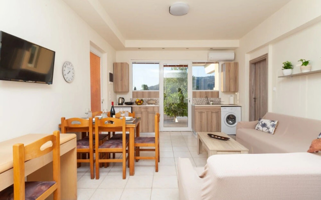 Artemis Fani Apartments