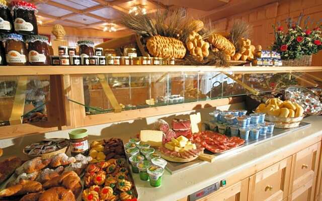 Hotel Garni La Roccia