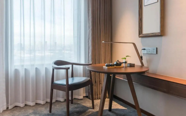 Rezen Dong Hotel (Changchun International Convention and Exhibition Center)