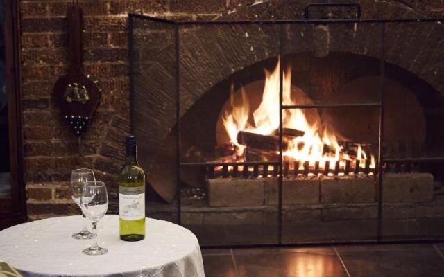 The Highlander Motel - 24HR Check In