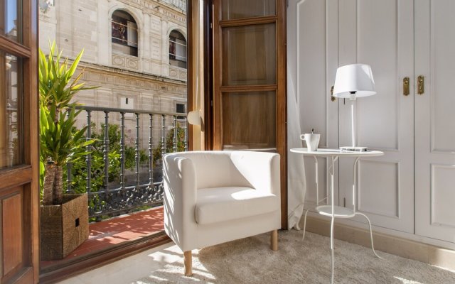 Apartment In Front Of The Cathedral. 2 Bedrooms. Catedral I