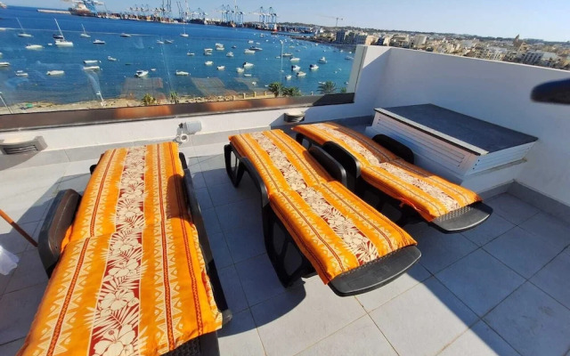 South32 Hotel