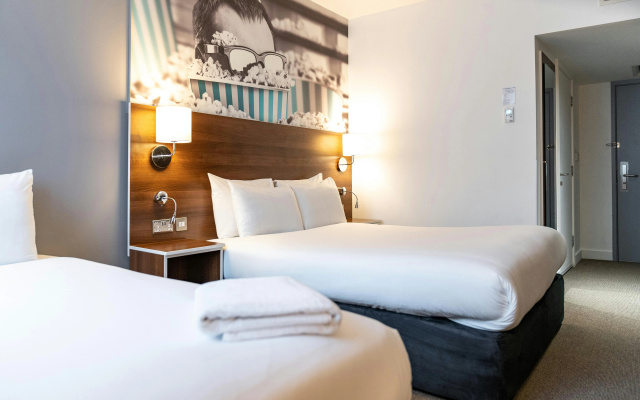 Heeton Concept Hotel City Centre Liverpool - Image 5