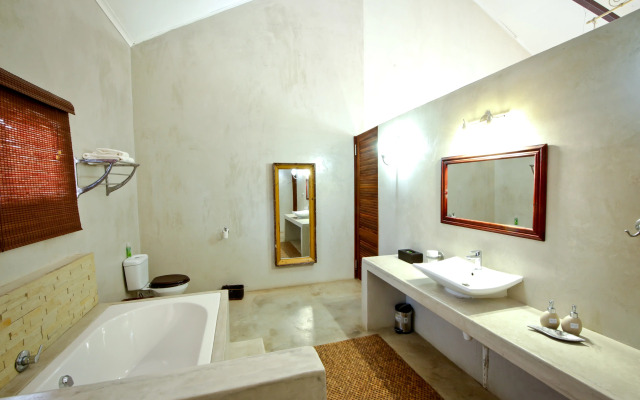 Otjiwa Safari Lodge