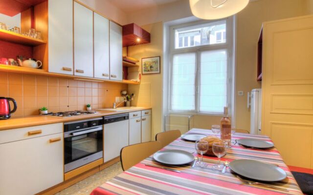 Le Provence 37729