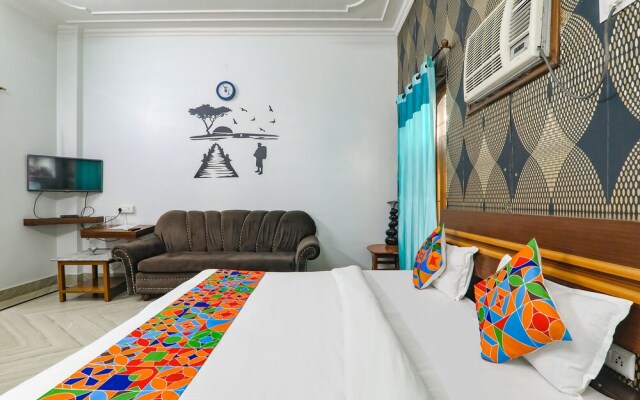 Fabhotel Raka Inn