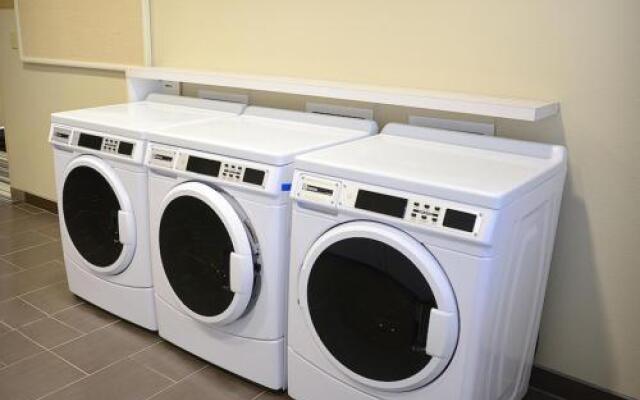 Candlewood Suites Denver Northeast - Brighton