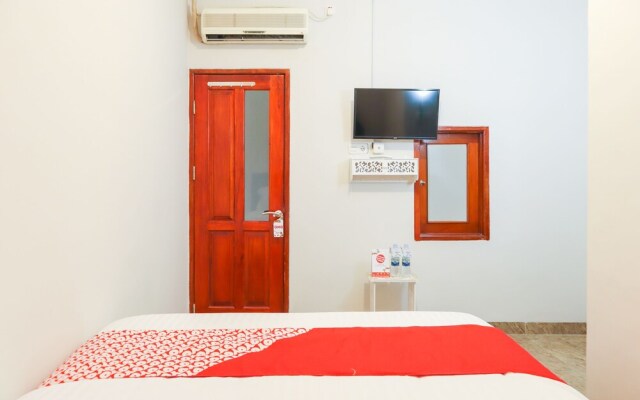 Axl Residence by OYO Rooms