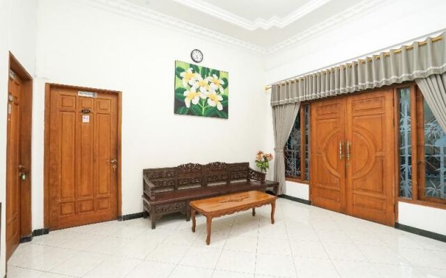 OYO 631 Tjahaja Baroe Residence Syariah