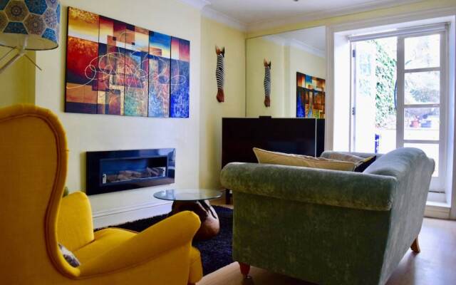 1 Bedroom Apartment With Large Garden in West London